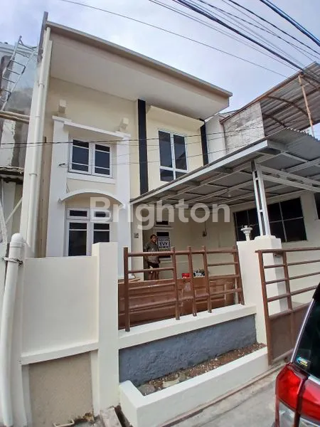 image RUMAH 2 LANTAI DEKAT SEKOLAH TARAKANITA, STELLA MARIS & MALL SMS (1)
