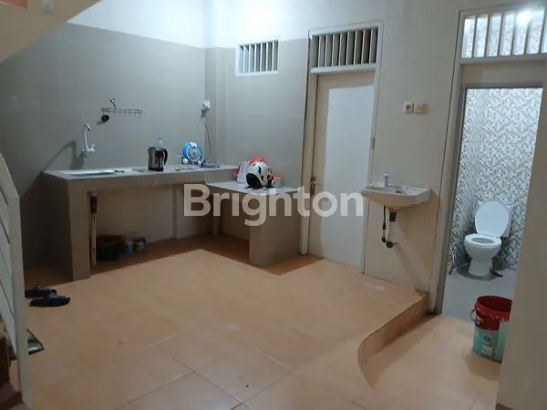 image RUMAH 2 LANTAI DEKAT SEKOLAH TARAKANITA, STELLA MARIS & MALL SMS (4)