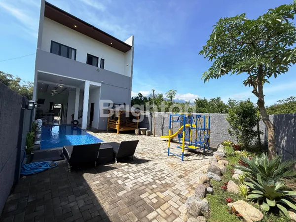 image RUMAH VILLA DIJUAL FULL FURNISHED DI JL DAHURU BUMIAJI KOTA BATU (8)