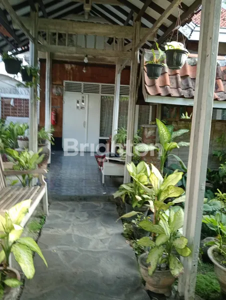 image DIJUAL RUMAH TENGAH KOTA DI JALAN KACA PIRING, LOKASI SANGAT STRATEGIS SEKITARAN TEMPAT USAHA, DEKAT GRAND CITY MALL  (5)