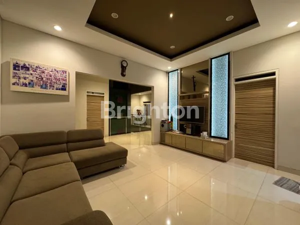 image RUMAH PREMIUM 5 KAMAR DI KOTA BARU PARAHYANGAN – LOKASI TENANG & LINGKUNGAN EKSKLUSIF (4)