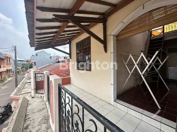 image RUMAH 2 LANTAI SIAP HUNI DI PONDOK HIJAU PERMAI BEKASI (8)