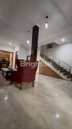 image RUMAH 2 LANTAI FULL FURNISHED SIAP HUNI DAERAH RUNGKUT GRIYA KENCANA ASRI DEKAT MERR, PANDUGO, BARUK, SUPERINDO, PURIMAS, AKSES TOL (3)