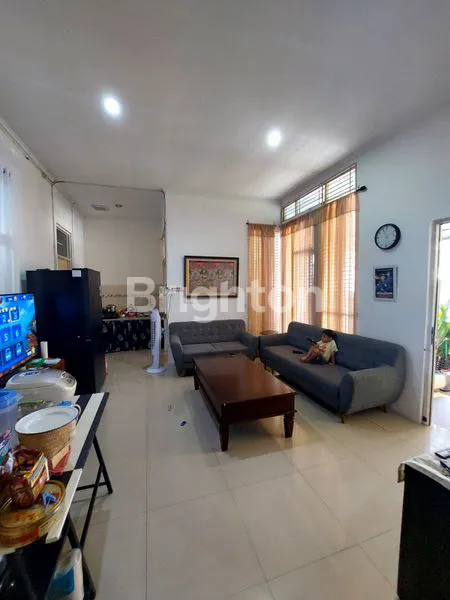 image RUMAH MINIMALIS 120M² DI PURI PRIMACOM RESIDENCE – SIAP HUNI, 2 KAMAR TIDUR, ADA GARASI & TAMAN\\N (8)