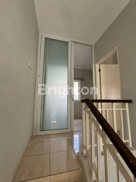 image DIJUALL RUMAH LOKASI STRATEGIS JAKARTA BARAT (5)