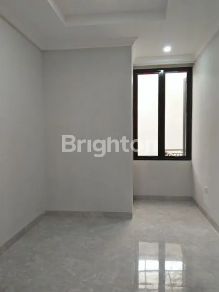 image HOT LISTING \UD83D\UDD25 RUMAH BARU 3 LANTAI DI PULOMAS NO. 4 (2)
