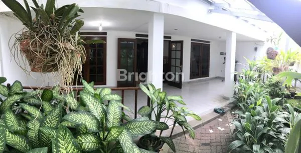 RUMAH 2 LANTAI  KAWASAN RAWAMANGUN - JAKARTA TIMUR