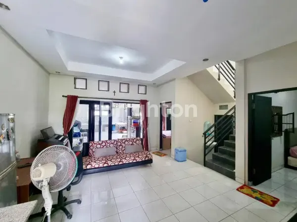 image RUMAH MODERN SIAP HUNI DEKAT LIVING WORLD MALL DENPASAR UTARA (3)