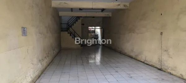 image RUKO STRATEGIS 2 LANTAI DI JL. SUDIRMAN, DEKAT PASAR KLOJEN (2)