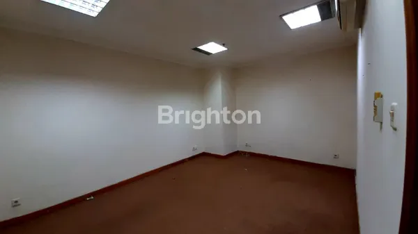 image SEWA RUANG KANTOR PREMIUM DI MULTINDO PERSADA – LOKASI SUPER STRATEGIS, FASILITAS LENGKAP! (7)