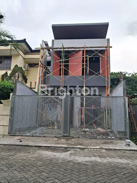image RUMAH BAGUS BARU GRESS 2 LANTAI MANYAR JAYA DEKAT MERR GALAXY MALL, KLAMPIS, NGAGEL, TENGAH KOTA, DHARMAHUSADA, KERTAJAYA, UNAIR, ITS, UNTAG, HANG TUAH (1)