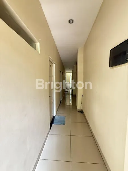 image RUMAH MEWAH SIAP HUNI DI JAKARTA SELATAN (8)