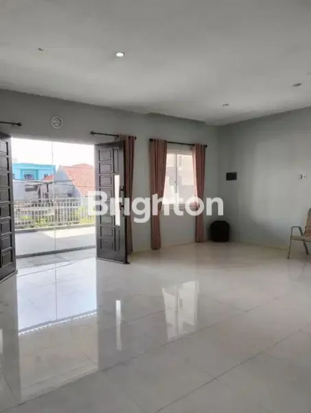 image RUMAH 2 LANTAI DI BABATAN PRATAMA, SURABAYA (2)