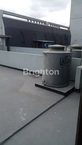 image DISEWAKAN RUKO KOMERSIL 4LT STRATEGIS 324M² DI PUSAT BISNIS KALIMALANG (5)