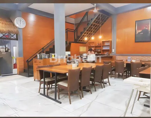 image RESTORAN 2 TINGKAT PARKIR LUAS DI SUKAHATI CIBINONG BOGOR (4)