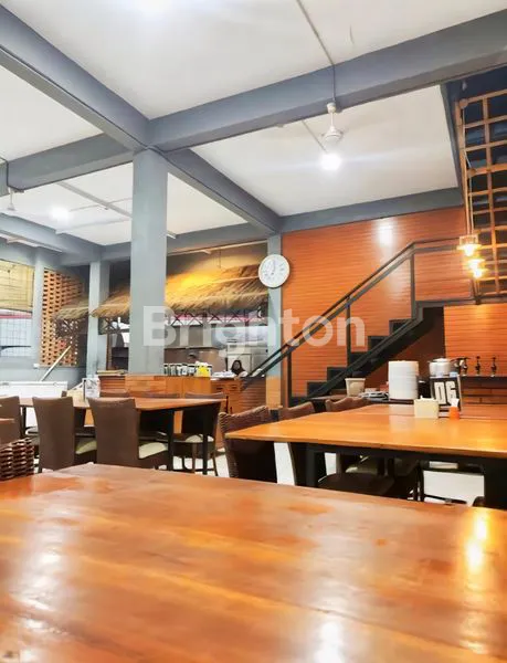 image RESTORAN 2 TINGKAT PARKIR LUAS DI SUKAHATI CIBINONG BOGOR (5)