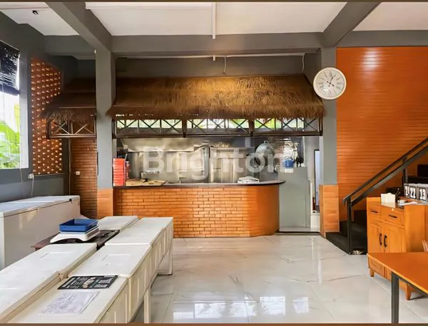 image RESTORAN 2 TINGKAT PARKIR LUAS DI SUKAHATI CIBINONG BOGOR (3)