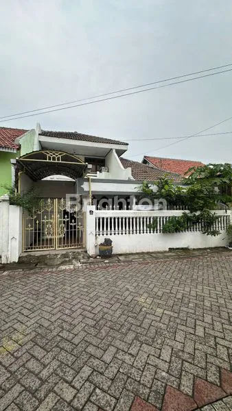 image RUMAH LAMA DI SIMOREJO DEKAT AKSES TOL & DEKAT KE TENGAH KOTA, HADAP SELATAN BISA KPR (1)