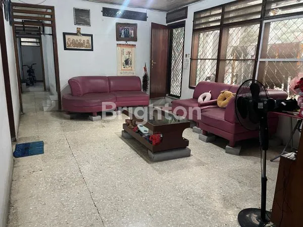 image RUMAH TUA HITUNG TANAH 1 LANTAI (3)