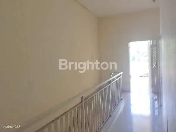 image RUKO STRATEGIS DI RUNGKUT ASRI TENGAH, SELANGKAH KE MERR, BANGUNAN 3 LANTAI, ADA LAHAN PARKIR 8 METER (6)