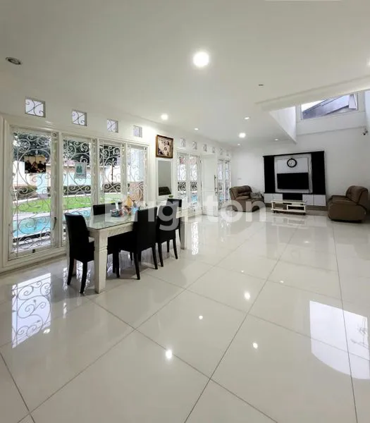 image LUXURY HOUSE (7)