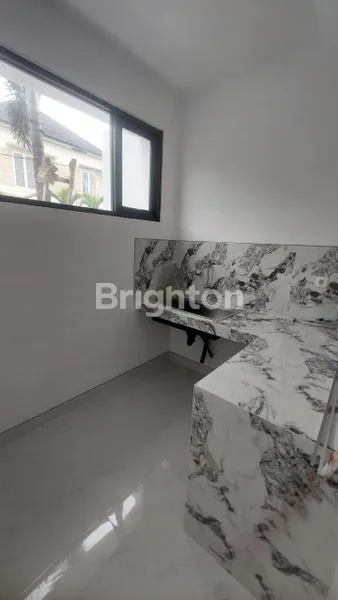 image NEW MINIMALIS PRAPEN INDAH DEKAT UBAYA TENGGILIS JEMURSARI PERA NGINDEN RUNGKUT (5)