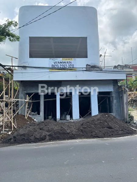 image RUKO MINIMALIS STRATEGIS DI JANTUNG UBUD, SIAP USAHA (5)