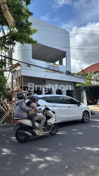 image RUKO MINIMALIS STRATEGIS DI JANTUNG UBUD, SIAP USAHA (4)