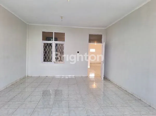 image RUKO STRATEGIS DI GATOT SUBROTO BARAT (7)