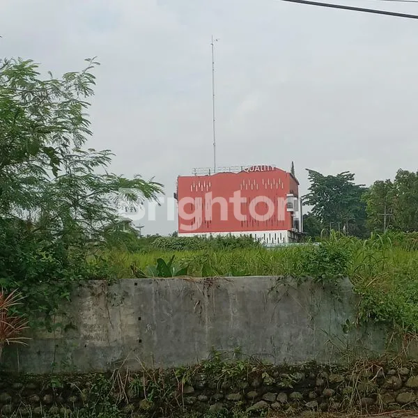 image *DIJUAL TANAH KOTA MEDAN*\N\N*LUAS 8070 M*\N*JLN NGUMBAN SURBAKTI MEDAN*\N*JALAN BESAR RING ROAD MEDAN*\N\N*COCOK UNTUK RUMAH SAKIT/HOTEL/ SHOWROOM/BISNIS CENTER/UNIVERSITAS/SUPERMARKET*\N\N*INFORMASI HUBUNGI*\N*081 2609 2404* (3)