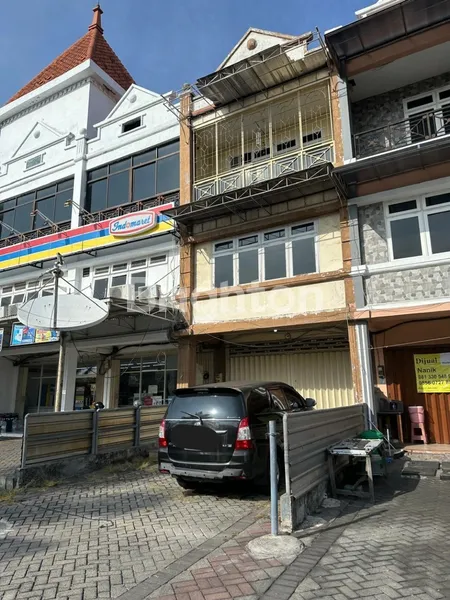 RUKO NIRWANA EKSEKUTIF 3 LANTAI EX DEPO AIR MINUM