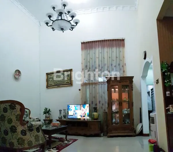 image RUMAH 2 LANTAI SIAP PAKAI SEMI FURNISED DI GRAHA WAHID SEMARANG (4)