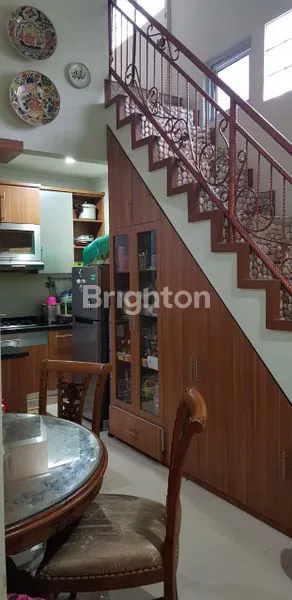 image RUMAH 2 LANTAI SIAP PAKAI SEMI FURNISED DI GRAHA WAHID SEMARANG (7)