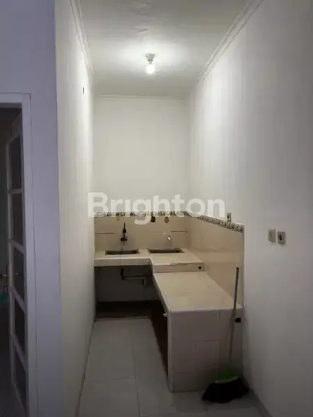 image DISEWAKAN RUMAH DELATINOS BSD (6)