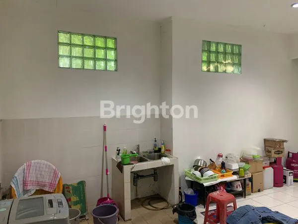 image RUMAH 2 LT DI PEKOJAN 2 JEMBATAN ITEM JAKARTA BARAT (3)