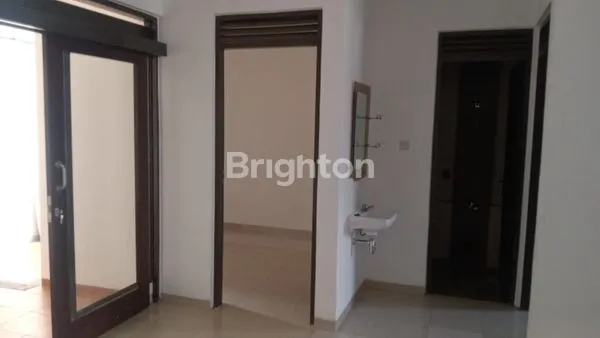 image GRAND SHARON CLUSTER SANSIVIERA (8)