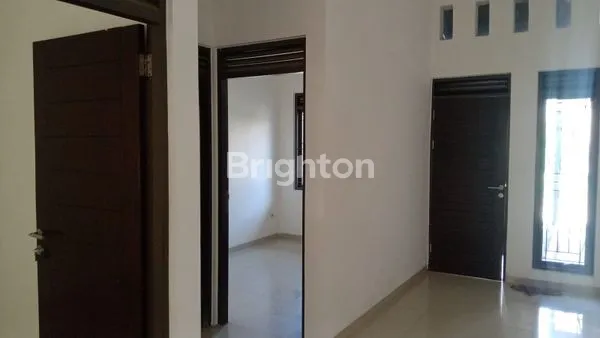 image GRAND SHARON CLUSTER SANSIVIERA (2)