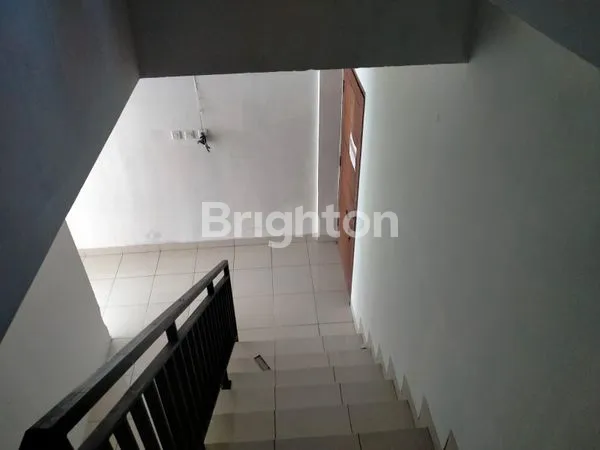 image RUKO STRATEGIS DEPOK, LT 204M², 3 LANTAI (4)