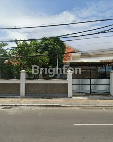 image RUMAH RAYA AMBENGAN, GENTENG, SURABAYA PUSAT. KOMERSIAL AREA COCOK UNTUK USAHA DEKAT RAYA JAKSA AGUNG SUPRAPTO - WALIKOTA MUSTAJAB - UNDAAN WETAN / KULON - TUNJUNGAN PLAZA - KUSUMA BANGSA - GRAND CITY MALL, DLL. (1)