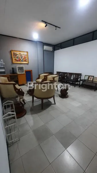 image KESEMPATAN LANGKA! DIJUAL RUKO 3 LANTAI DENGAN LOKASI SANGAT STRATEGIS DI JL. RA KARTINI, BEKASI. MEMILIKI KOMBINASI BANGUNAN KOMERSIAL + RUMAH TINGGAL, COCOK UNTUK USAHA SEKALIGUS TEMPAT TINGGAL, ATAU INVESTASI JANGKA PANJANG.  (4)