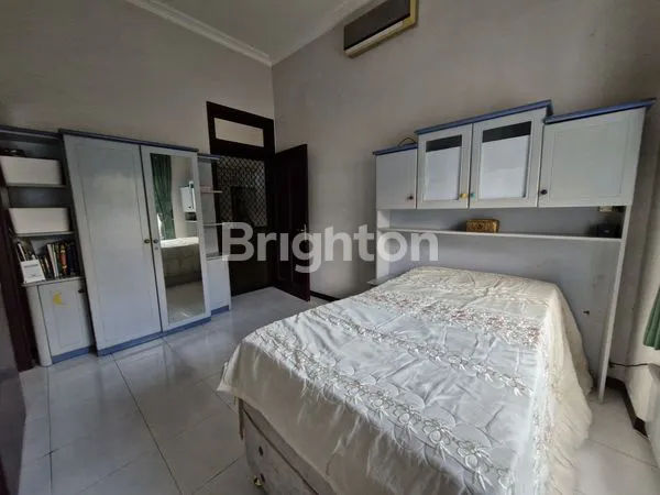 image JUAL RUMAH MEWAH 2LANTAI GALAXY BUMI PERMAI SURABAYA TIMUR (2)