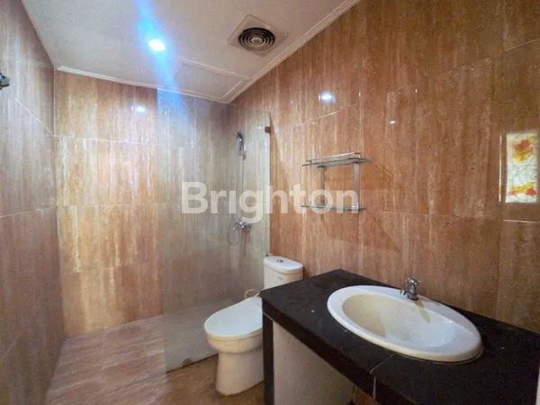 image RUMAH GREEN VILLE HOEK 2.5 LT STRATEGIS ROW 2 MBL JAKARTA BARAT (8)