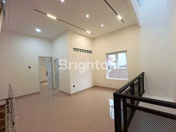 image RUMAH BARU 3 LT TANJUNG DUREN HOEK ROW 2 MBL JAKARTA BARAT (5)