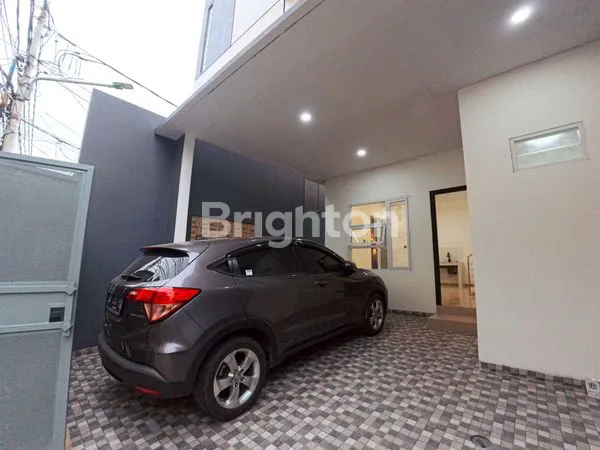 image RUMAH BARU 3 LT TANJUNG DUREN HOEK ROW 2 MBL JAKARTA BARAT (2)