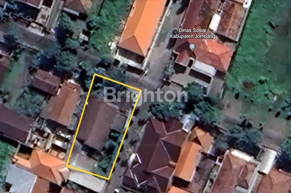 image RUMAH LUAS 450M² DI JOMBANG, SHM, 3+1 KT (3)