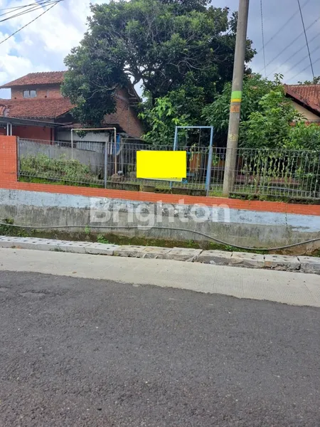 RUMAH LUAS 449M² DI UNGARAN, HALAMAN BESAR & AKSES MUDAH