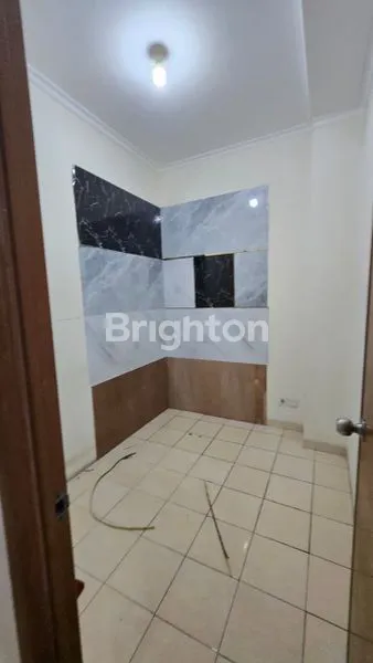 image RUKO ALAM SUTERA 3.5 LANTAI SIAP HUNI (4)