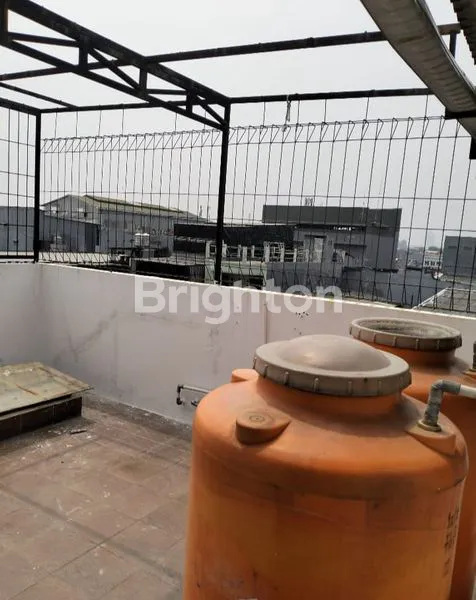 image RUMAH 3,5 LANTAI \NHARGA TERJANGKAU–  \NJELAMBAR, GROGOL PETAMBURAN JAKARTA BARAT (3)