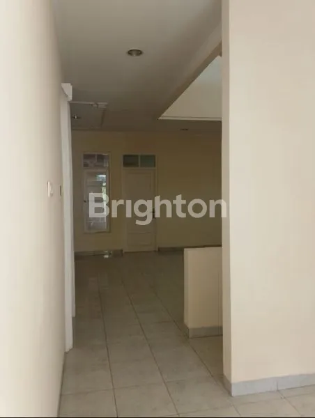 image RUMAH 2 LANTAI DI PERMATA BUANA, JAKARTA BARAT. (4)