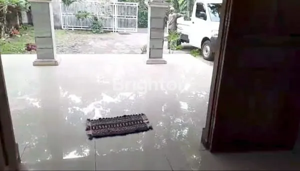 image HUNIAN STRATEGIS DI TABANAN, 4 KT & GARASI LUAS (2)